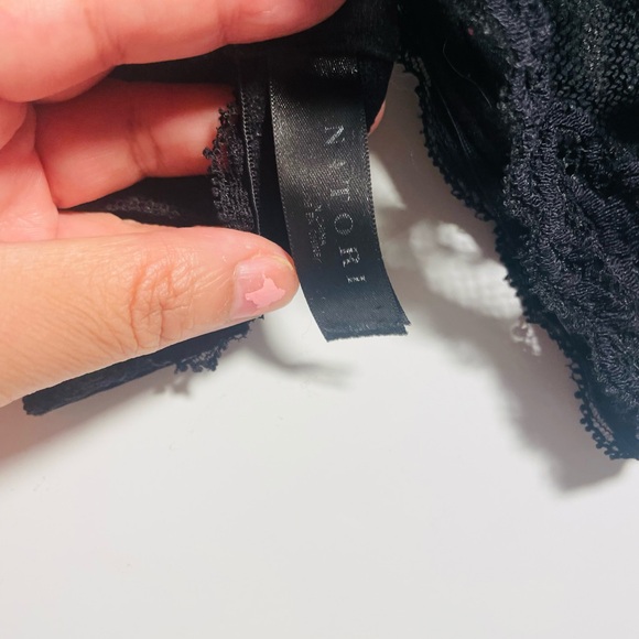 Natori Feathers Contour Plunge 32C in good condition. - Picture 3 of 3